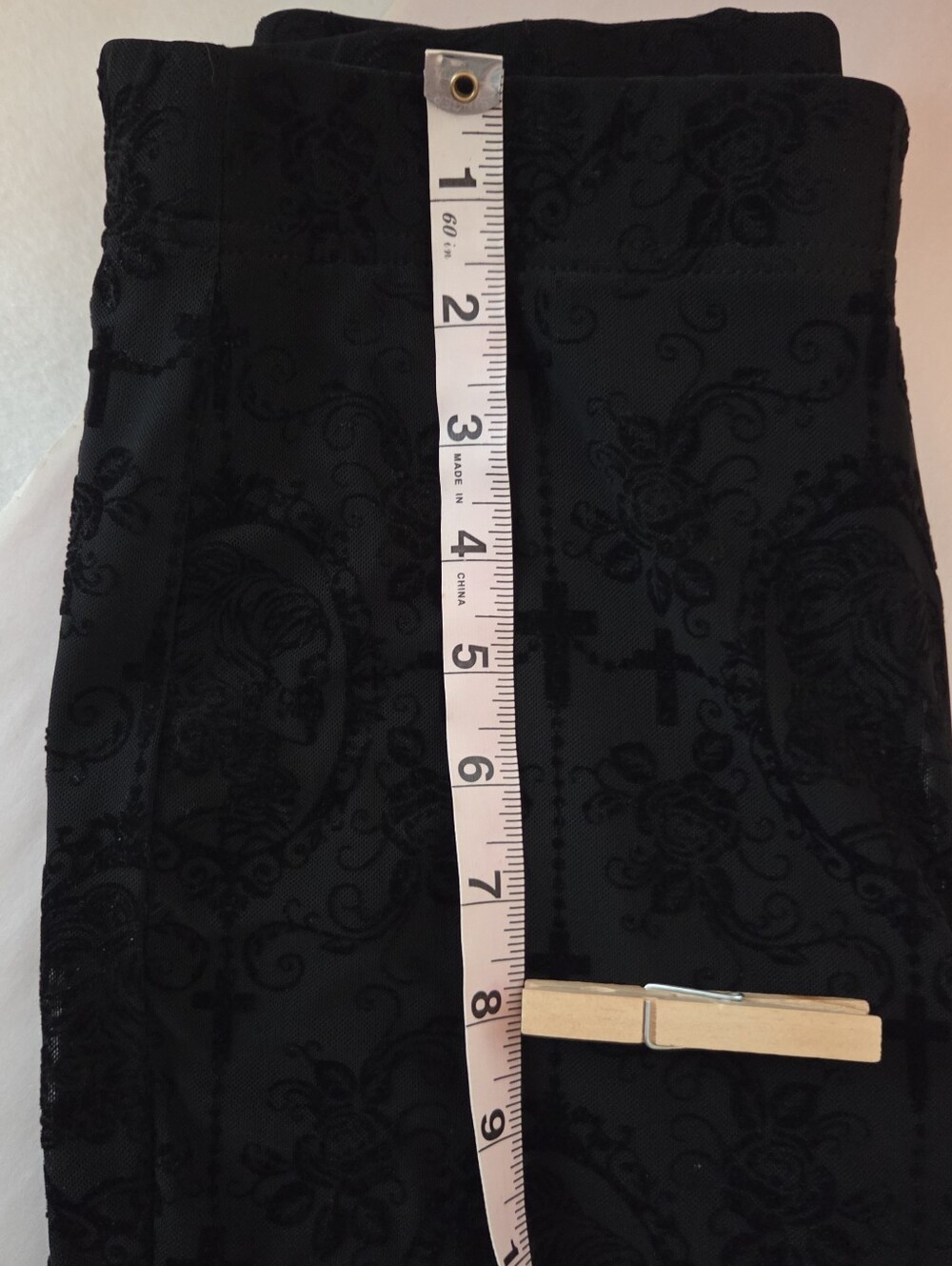 Black Gothic Velvet Burnout Leggings No Size - Picture 6 of 8